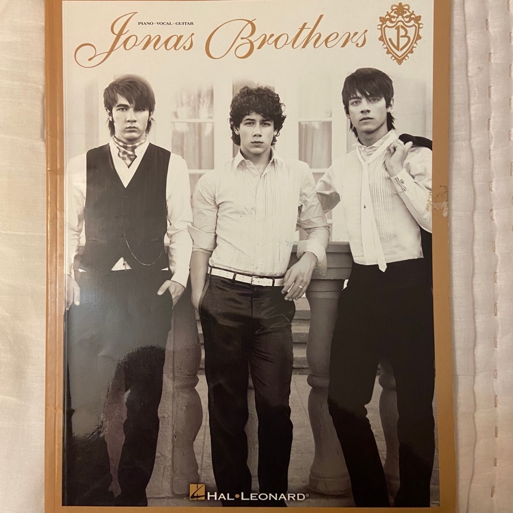 Jonas Brothers Music Book (sheet music)